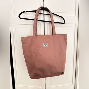 Price drop! Hershel Mica polyester canvas tote in Ash Rose. New with tags.